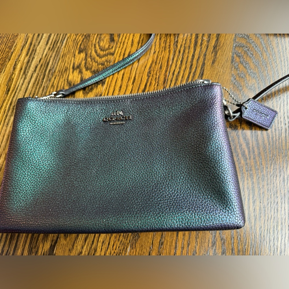 Authentic Coach Purse - Picture 4 of 6